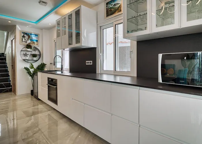 Del Sol Villa Costa Adeje (Tenerife)