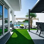 Del Sol Heated Pool Вілла