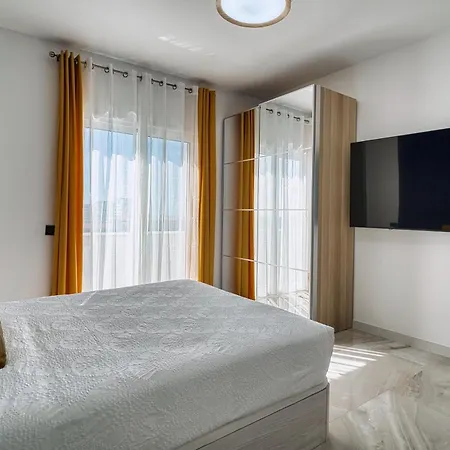 Del Sol Sea View Heated Pool Villa *