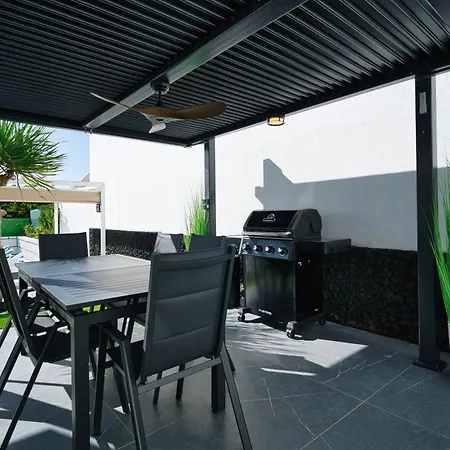Del Sol Sea View Heated Pool Villa